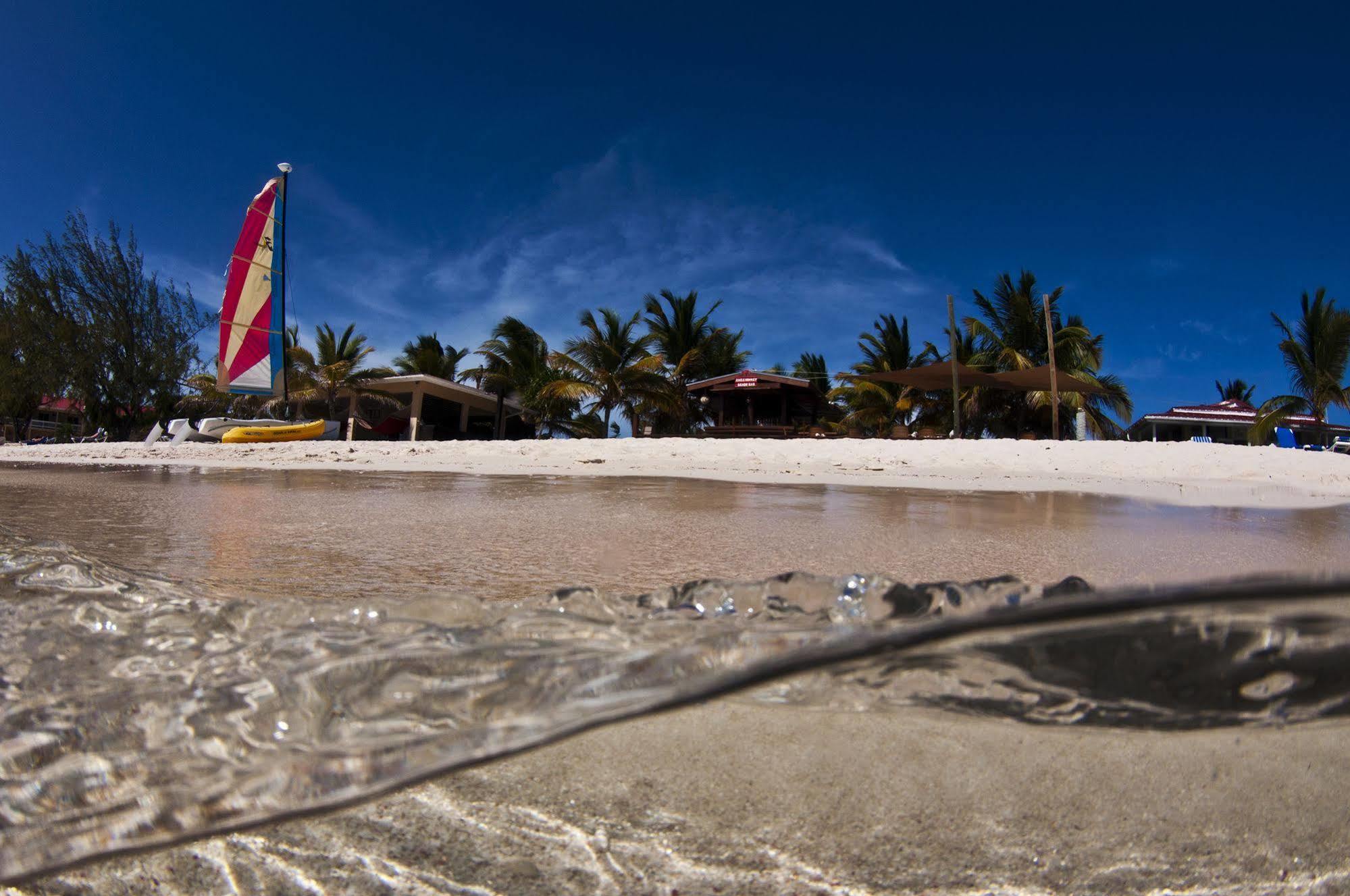 Bohio Dive Resort Cockburn Town Exteriér fotografie
